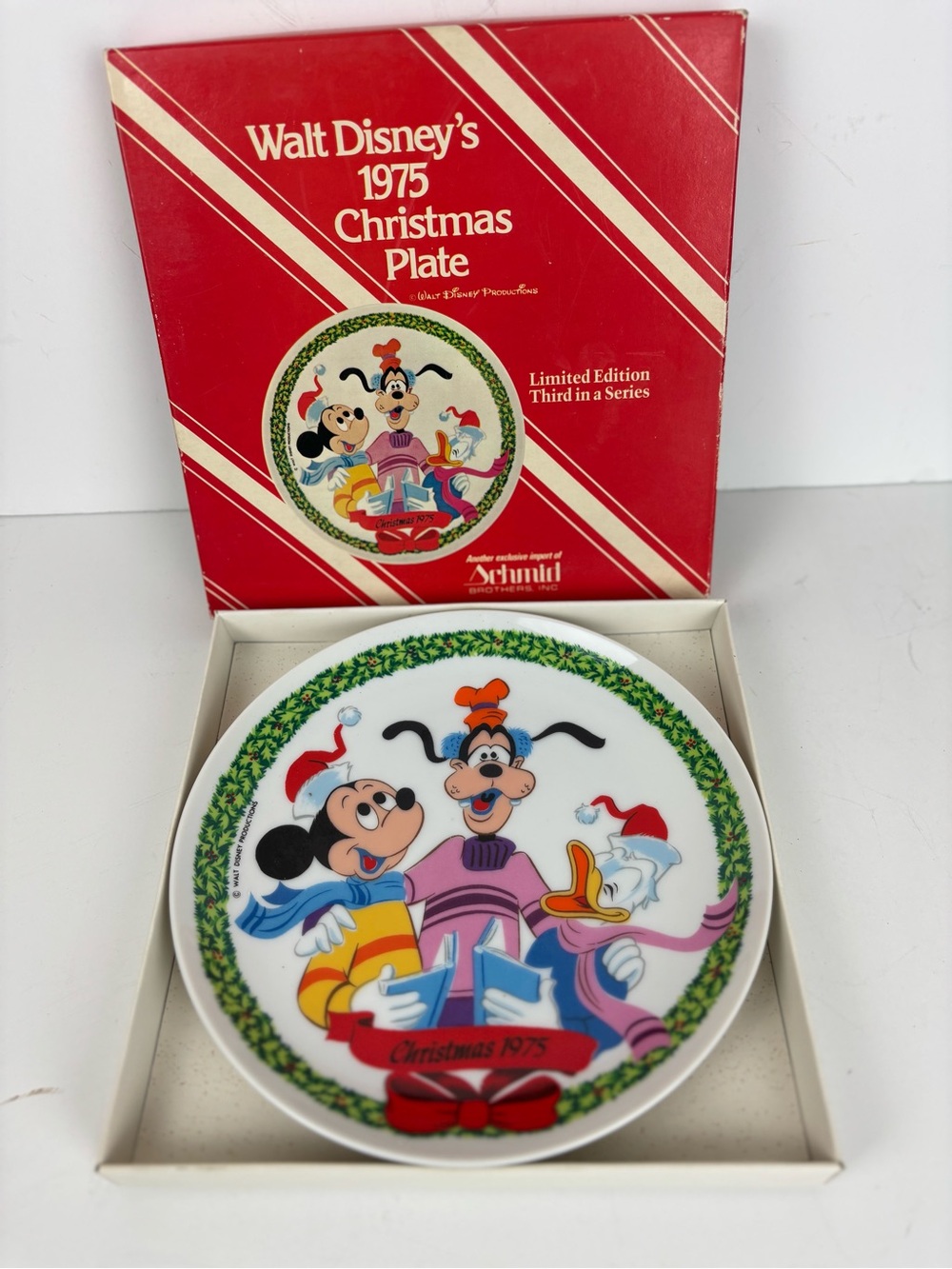 Schmid Walt Disney Christmas 75” Collectible Plate-NIB